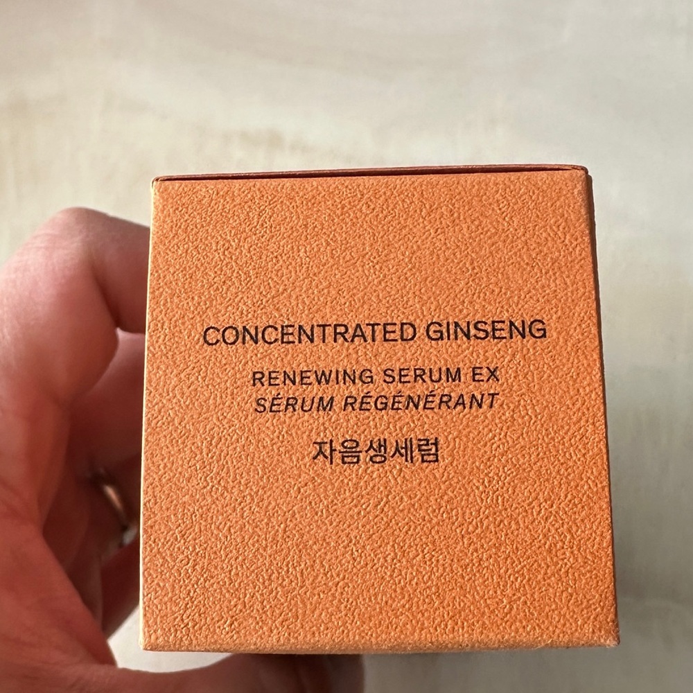 SULWHASOO Concentrated Ginseng Brightening Serum
Brighten & Improve Tone 50ml - Picture 2 of 7